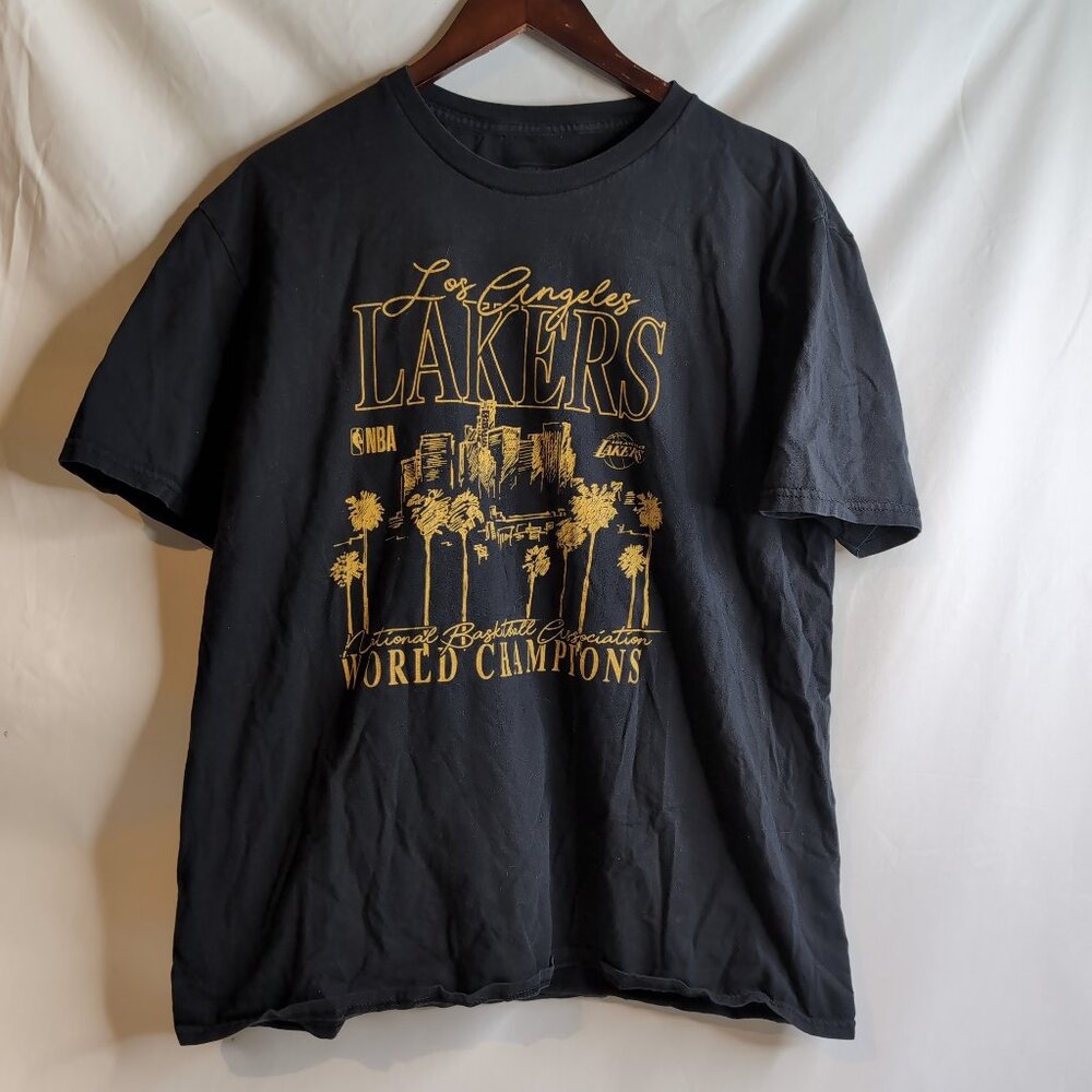 NBA Los Angeles Lakers Men's Black/Gold T-Shirt 2020 Season Champions, Size XL